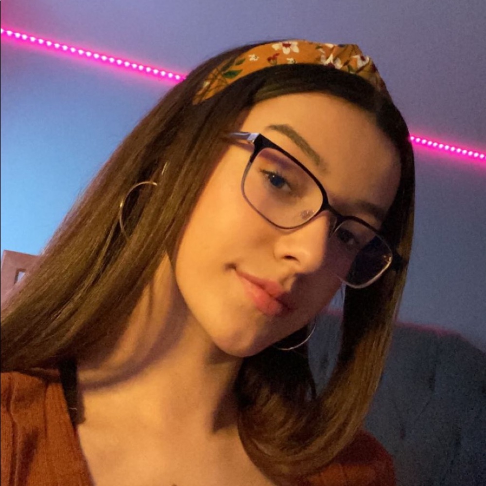 Meet your Posher, Emma